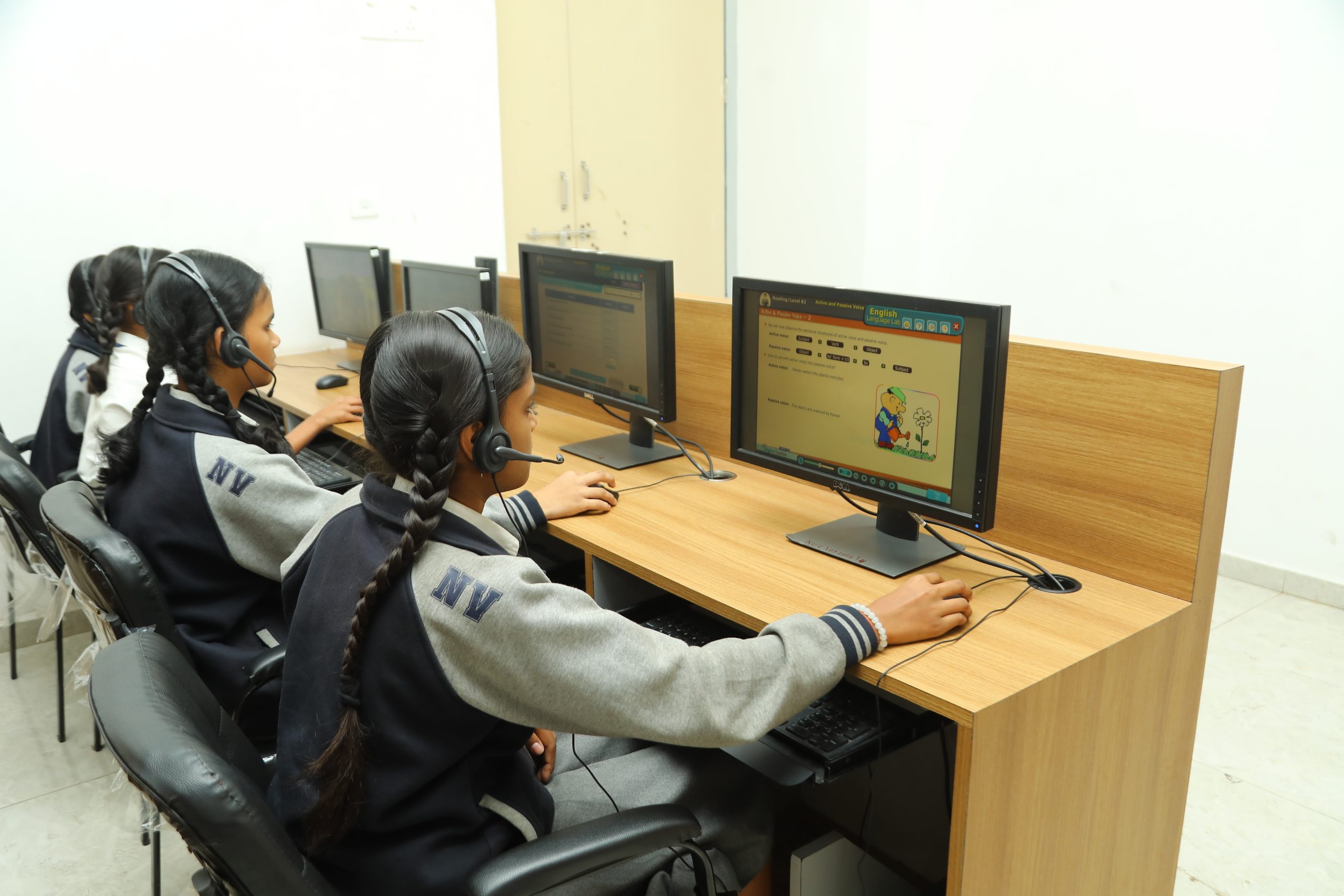 computer lab chandrapur (1)